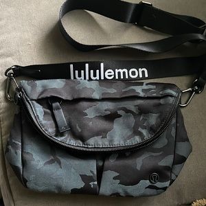 Lululemon All night Festival bag w festival strap